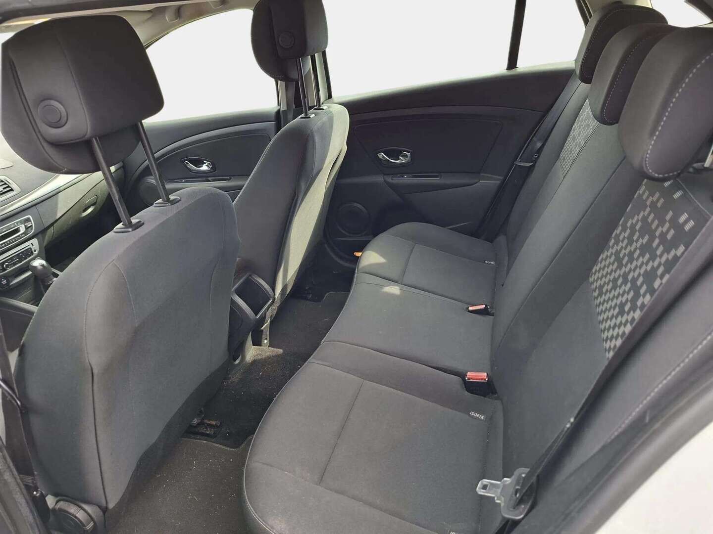 Renault Megane 2014 Sport Tourer Energy dCi 110 6MT S&S FAP Expression- YritysOutlet - Myydään vain yrityksille - Juuri katsastettu / Polttoainekäyttöinen lisälämmitin kaukosäätimellä / 2 x renkaat