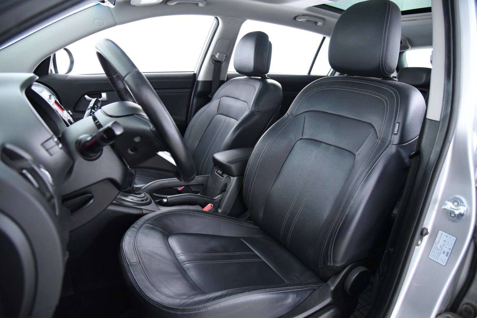 Kia Sportage 2013 2,0 AWD EX / Suomi-Auto / Panorama / Vakkari / Koukku - Xenon / Nahkaverhoilu / Akku juuri vaihdettu! 
