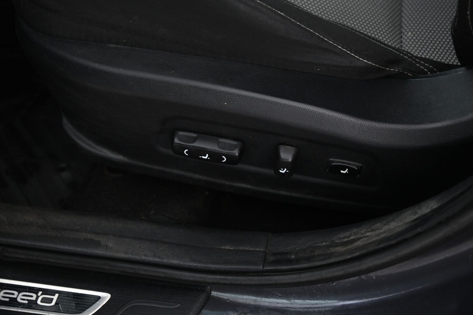 Kia cee'd 2013 1,6 Business 5D DCT A/T - *Myydään Huutokaupat.com*
