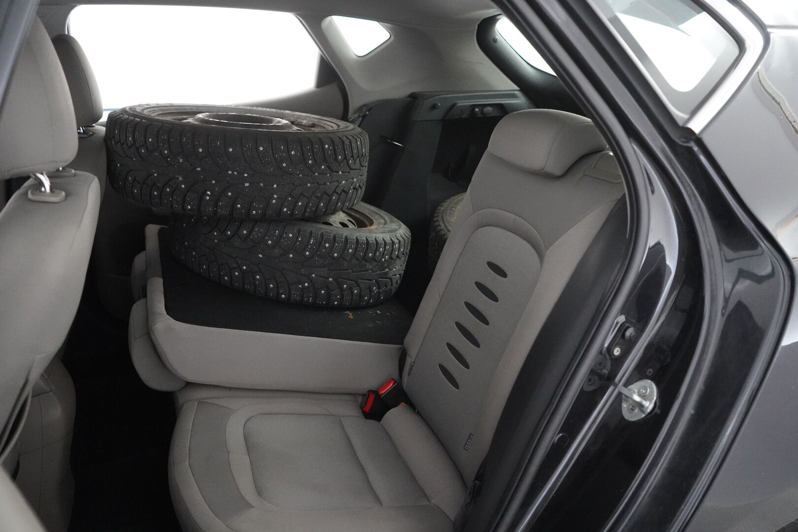Kia cee'd 2012 * MYYDÄÄN HUUTOKAUPAT.COM *
