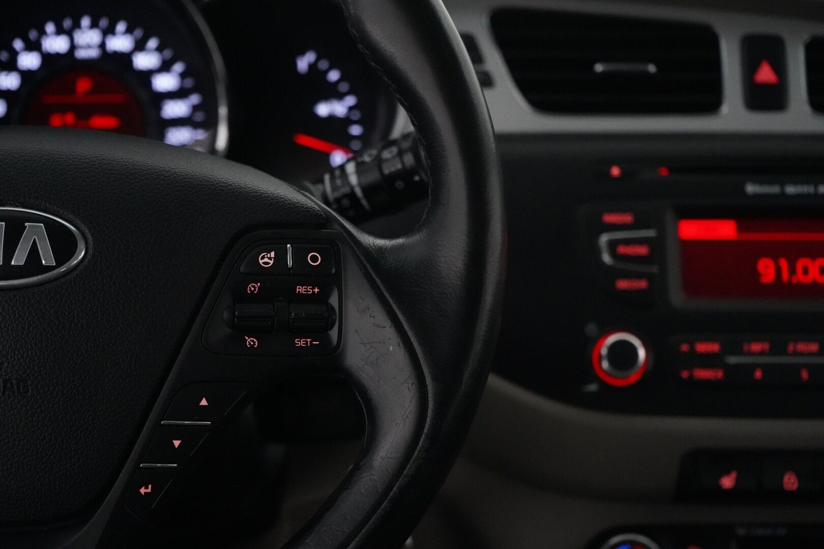 Kia cee'd 2012 * MYYDÄÄN HUUTOKAUPAT.COM *
