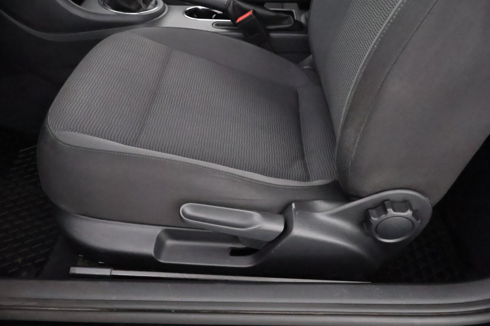 Volkswagen Beetle 2012 1,2 TSI 77 kW (105 hv) - Suomiauto / Vakkari / Lohkolämmitin / Peruutustutka / 2x Renkaat!