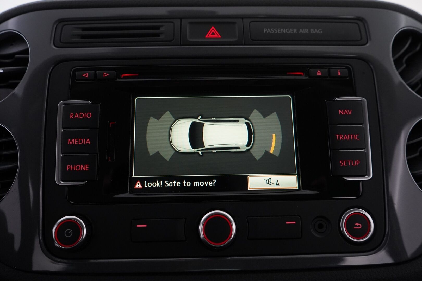 Volkswagen Tiguan 2015 Sport & Style 2,0 TDI 103 kW (140 hv) BlueMotion Technology 4MOTION DSG-aut - Myydään juuri hullettune / Juuri katsastettu / Kahden Volkkarin vanteet