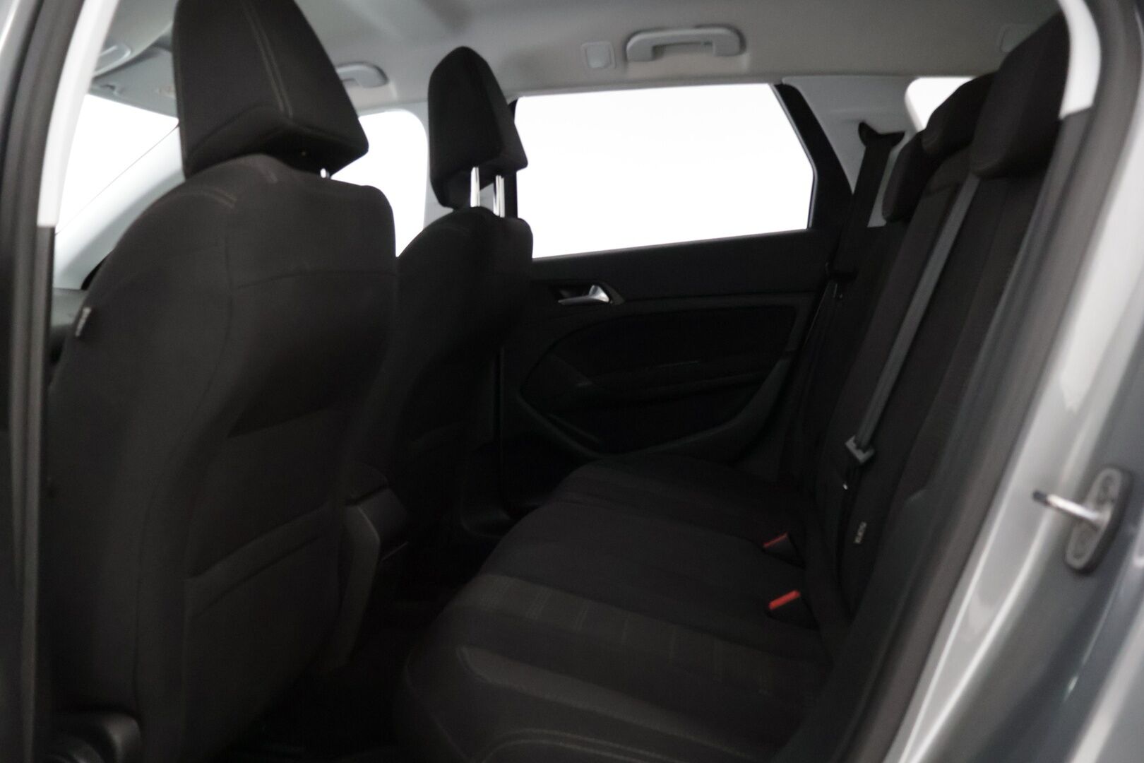 Peugeot 308 2015 SW Allure PureTech 130 ** Jakopää tehty 9/2024 / Full- LED- ajovalot / Adapt. vakkari / Lohkolämmitin / Keyless-Go / Bluetooth ** - * Myydään Huutokaupat.com *