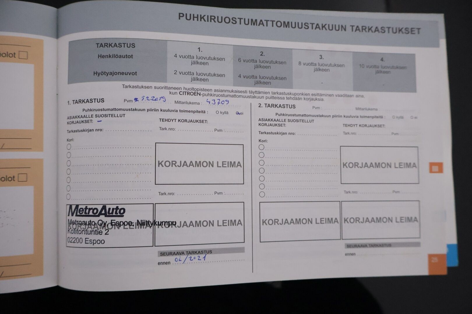 Citroen C4 2015 PureTech 130 Premium *YritysOutlet - Myydään vain yrityksille* *Koukku / Blis / Vakkari/  Ilmastointi* - *Kompakti / Edullinen / Käytännöllinen*