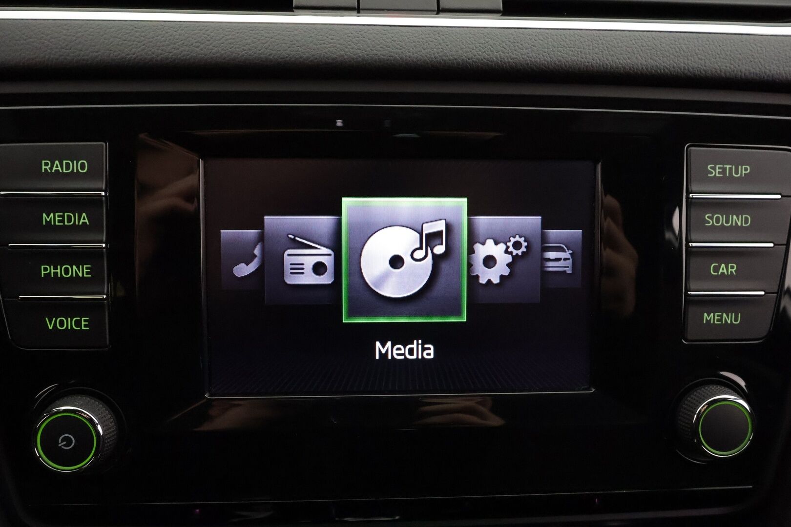 Skoda Octavia 2015 Combi 2,0 TDI RS DSG * Webasto / ACC / Xenon / P.tutkat / Bluetooth / Puolinahat / Keyless * - Suomi-auto / Kahdet renkaat