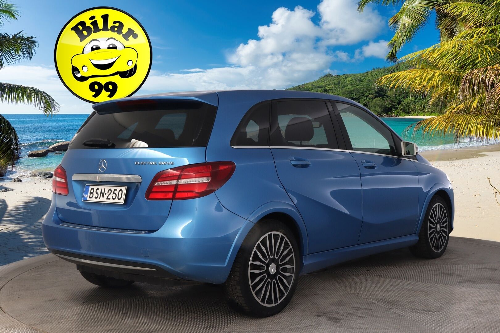 Mercedes-Benz B 2015 250e - *Webasto | Navi | Nahkasisusta | Akku kuntotarkastettu!*