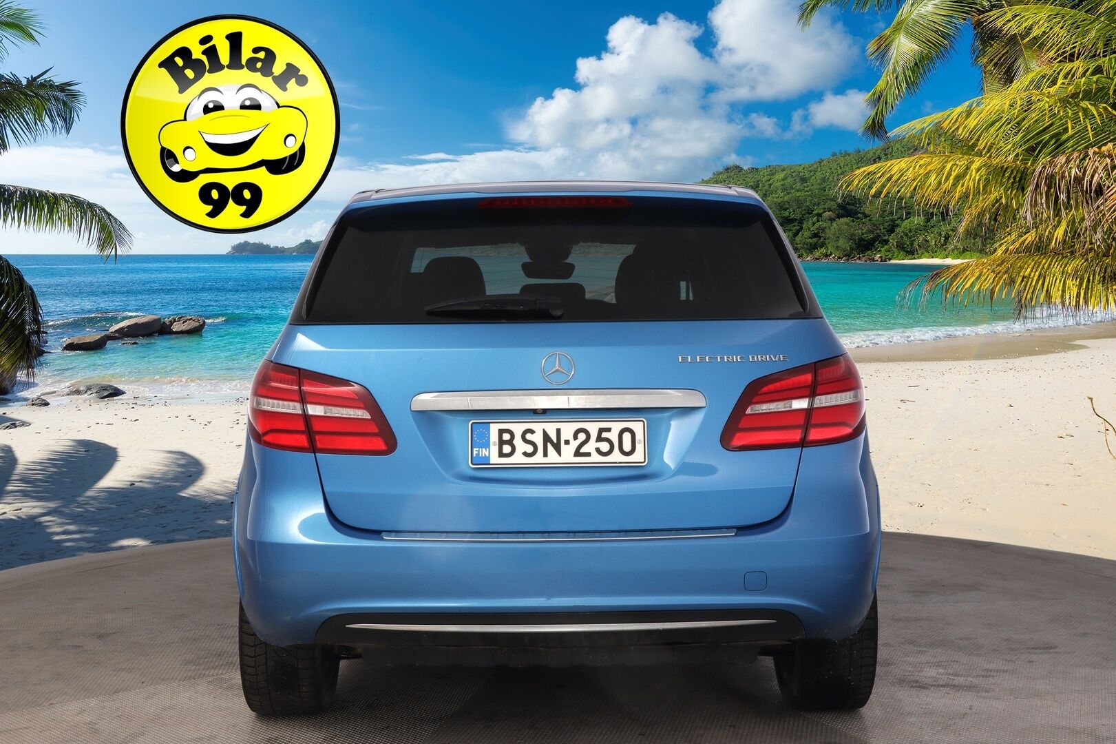 Mercedes-Benz B 2015 250e - *Webasto | Navi | Nahkasisusta | Akku kuntotarkastettu!*