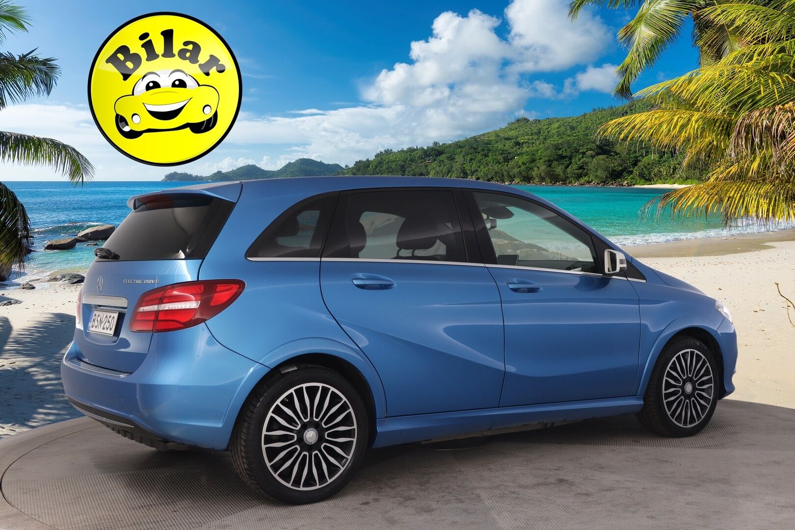 Mercedes-Benz B 2015 250e - *Webasto | Navi | Nahkasisusta | Akku kuntotarkastettu!*