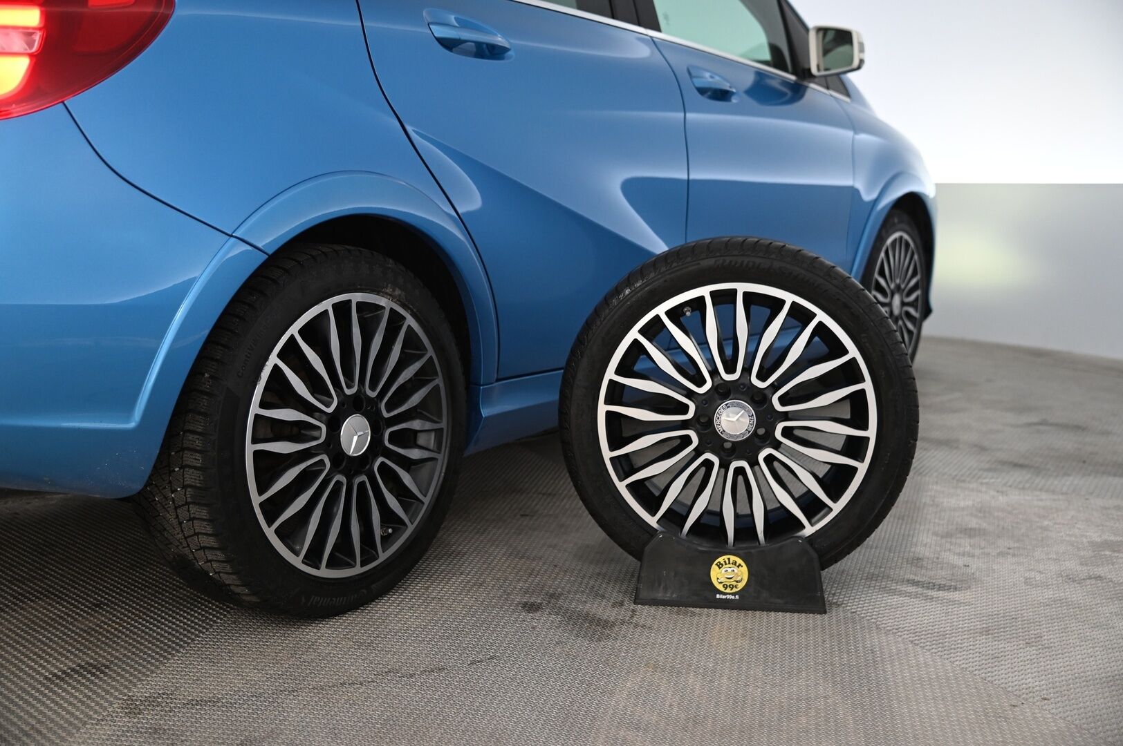 Mercedes-Benz B 2015 250e *Webasto / Navi / Nahkasisusta / Akku kuntotarkastettu!* - *Juuri saapunut! / 2x Renkaat alu-vantein* - HULLUT AVAJAISHULINAT KORKOTARJOUS 3,29 %