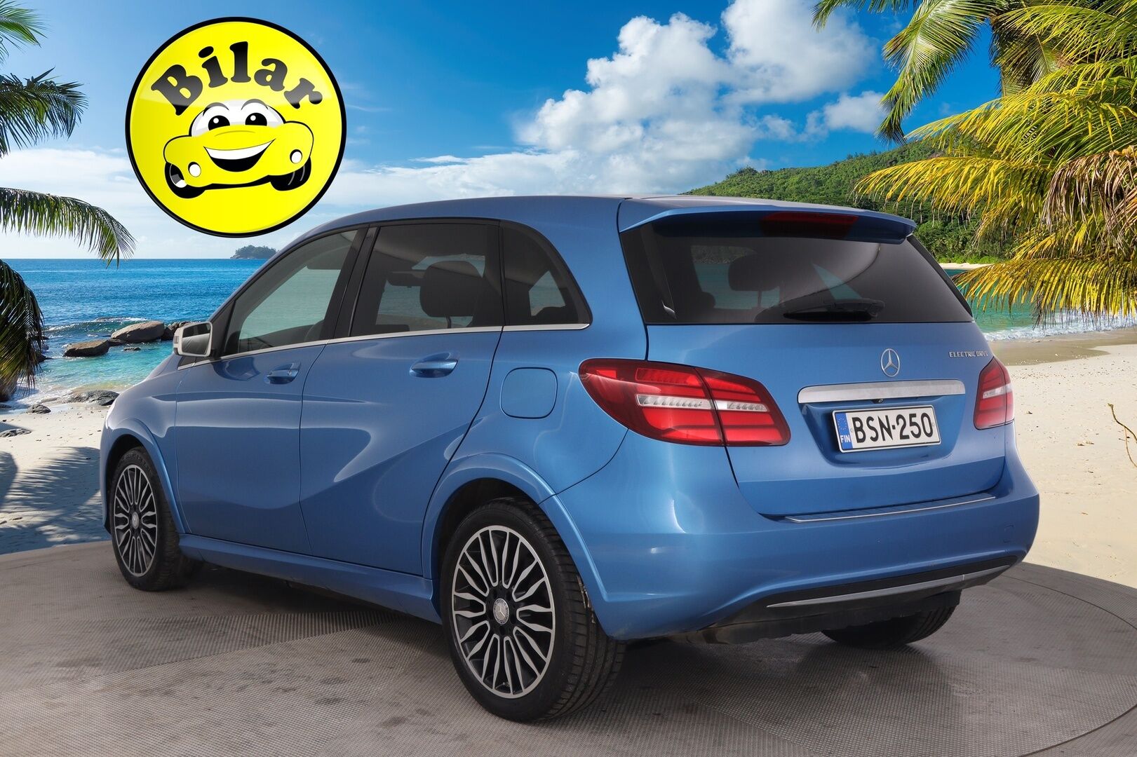 Mercedes-Benz B 2015 250e - *Webasto | Navi | Nahkasisusta | Akku kuntotarkastettu!*