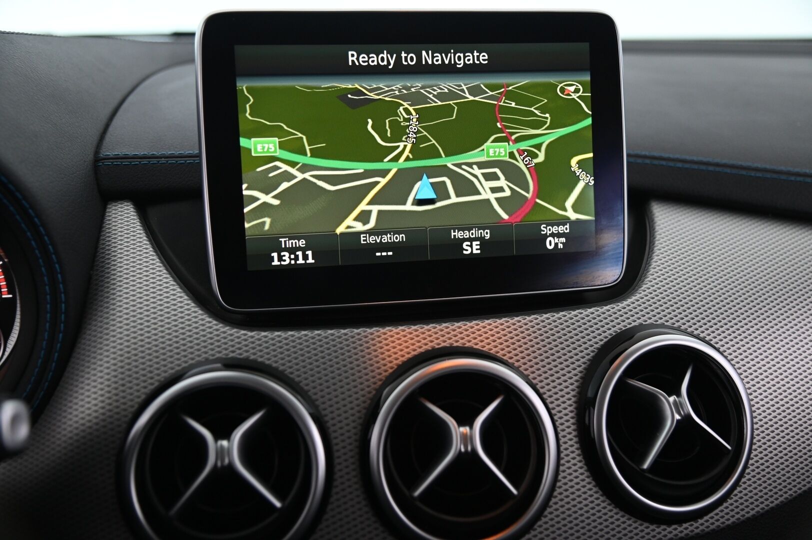 Mercedes-Benz B 2015 250e - *Webasto | Navi | Nahkasisusta | Akku kuntotarkastettu!*