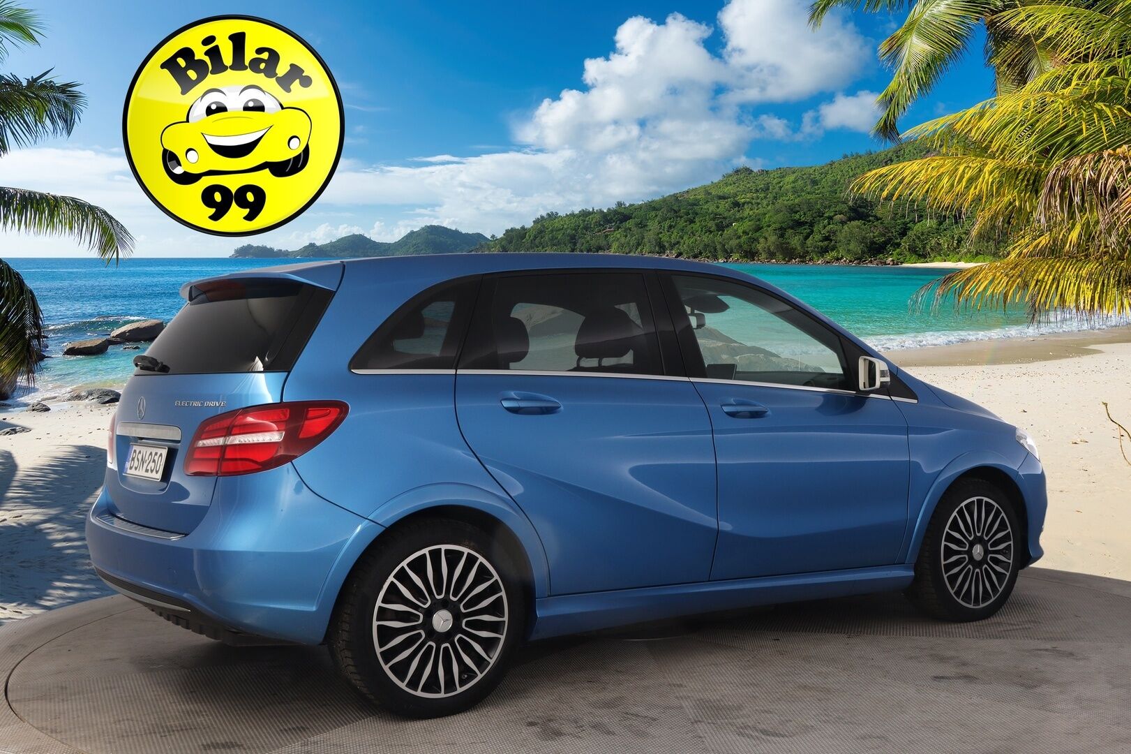 Mercedes-Benz B 2015 250e - *Webasto | Navi | Nahkasisusta | Akku kuntotarkastettu!*