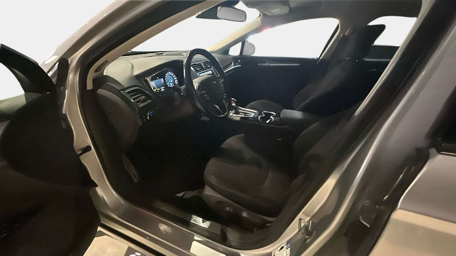 Ford Mondeo 2015 2,0 TDCi 150hv PowerShift Titanium Business 5D - Suomiauto / Webasto / Peruutuskamera / Adapt.LED / Lohko & Sisäpistoke / Vetokoukku / KeylessGo!