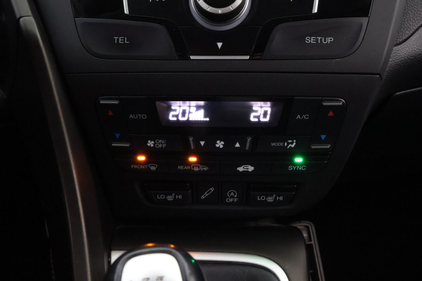 Honda Civic 2015 Tourer 1,8i Lifestyle Business HID * 1Om Suomiauto / Peruutuskamera / Bi-Xenon / ADS / Vetokoukku / Lohko & Sisäpistoke - Merkkihuollettu / Huippuvarusteet / Juuri tullut Tampereelle!