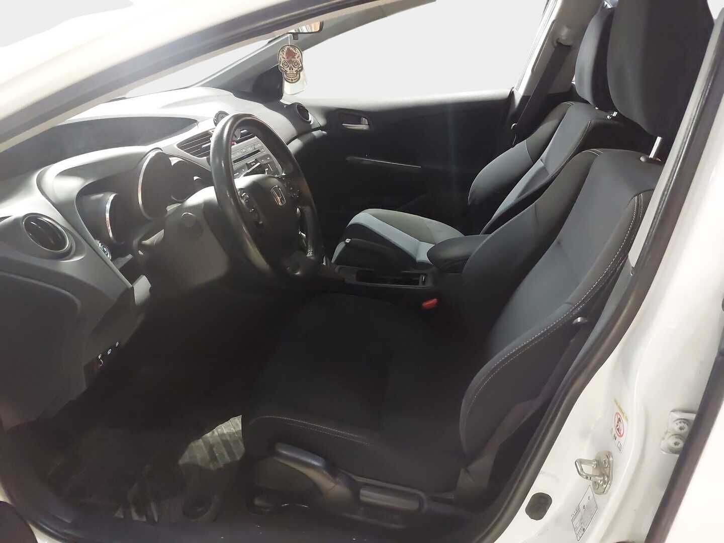 Honda Civic 2015 5D 1,8i Sport *Peruutuskamera / Lohko&Sisäp. / Vakkari / Suomiauto - Juuri saapunut! - Osta nyt, maksa vasta ensi vuonna