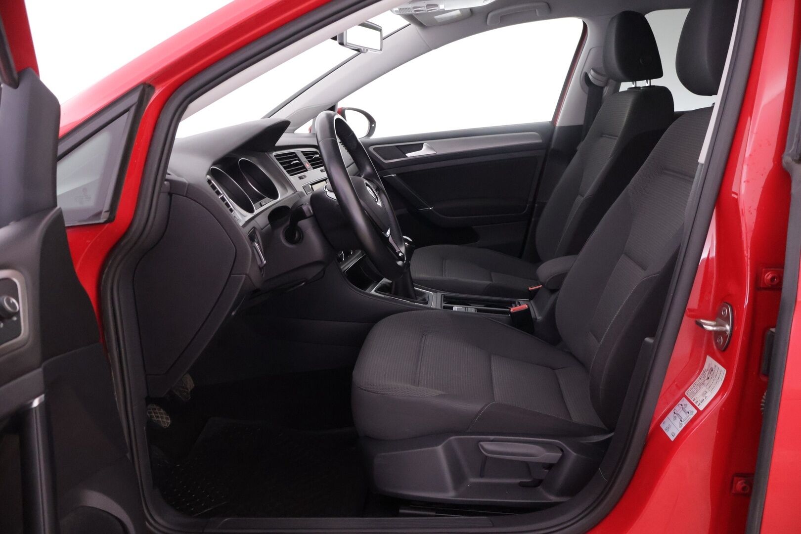Volkswagen Golf 2015 Comfortline 1,6 TDI BLUEMOTION - 1.om | Suomi-auto | Vakkari | P-Tutkat | Sähköpeilit | Kahdet Michelin renkaat