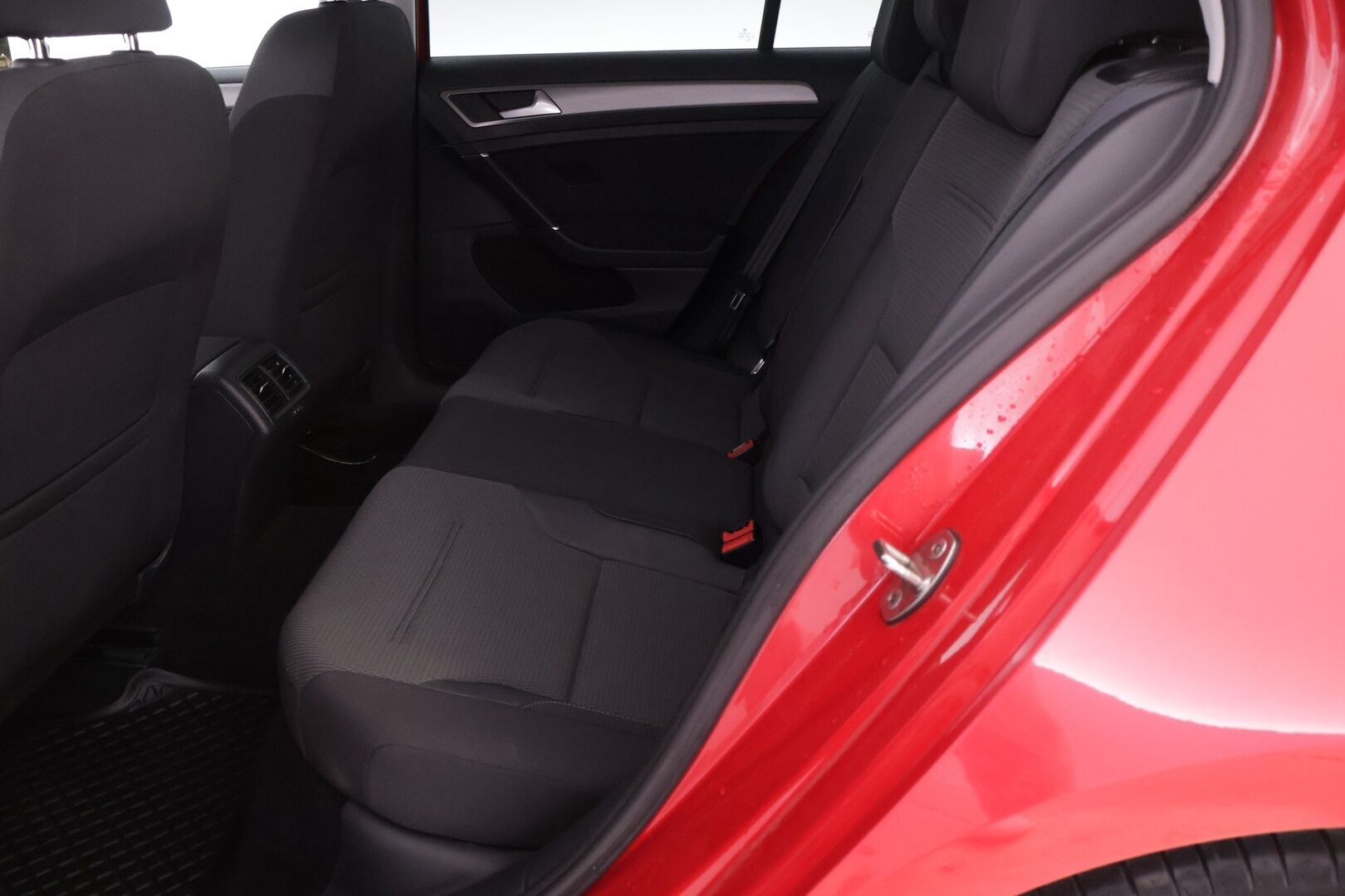 Volkswagen Golf 2015 Comfortline 1,6 TDI BLUEMOTION - 1.om | Suomi-auto | Vakkari | P-Tutkat | Sähköpeilit | Kahdet Michelin renkaat