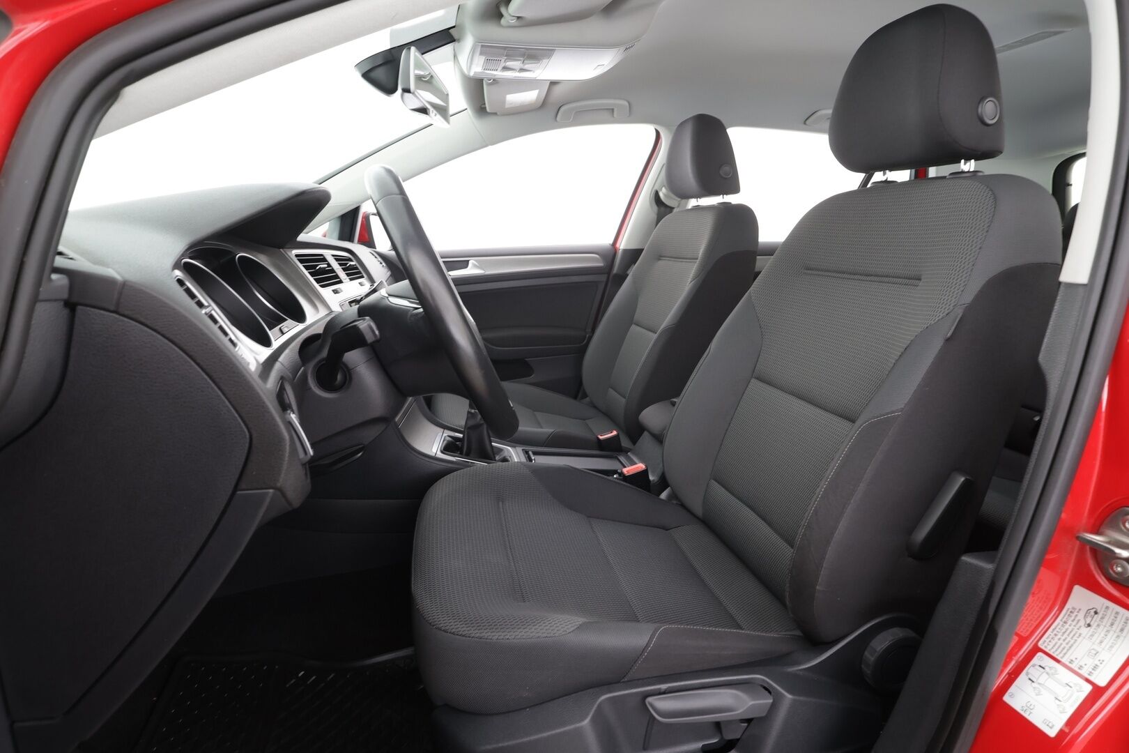 Volkswagen Golf 2015 Comfortline 1,6 TDI BLUEMOTION - 1.om | Suomi-auto | Vakkari | P-Tutkat | Sähköpeilit | Kahdet Michelin renkaat