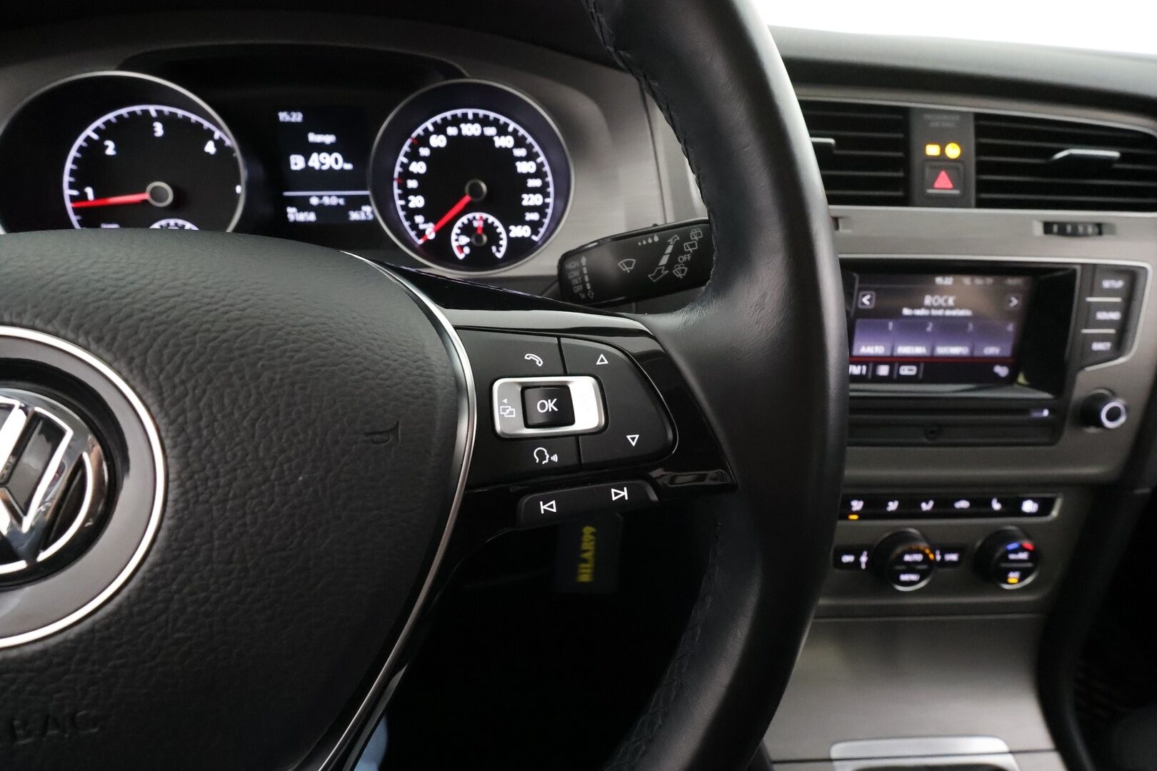 Volkswagen Golf 2015 Comfortline 1,6 TDI BLUEMOTION * 1.om Suomi-auto / Vakkari / P-Tutkat / Sähköpeilit / Kahdet renkaat * - Lohkolämmitin