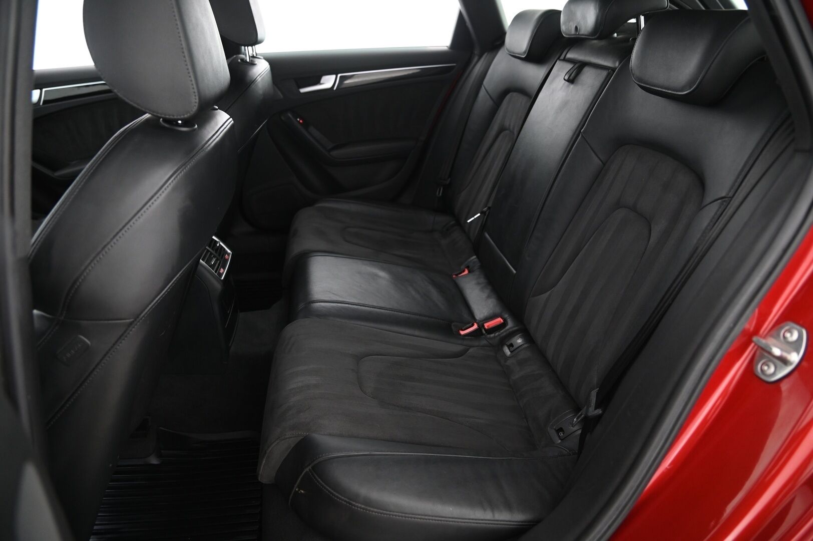 Audi A4 allroad quattro 2015 Land of Edition 2,0 TDI 140 kW - * Hieno yksilö! Fiksut huollot / Jakohihna vaihdettu 2024 *