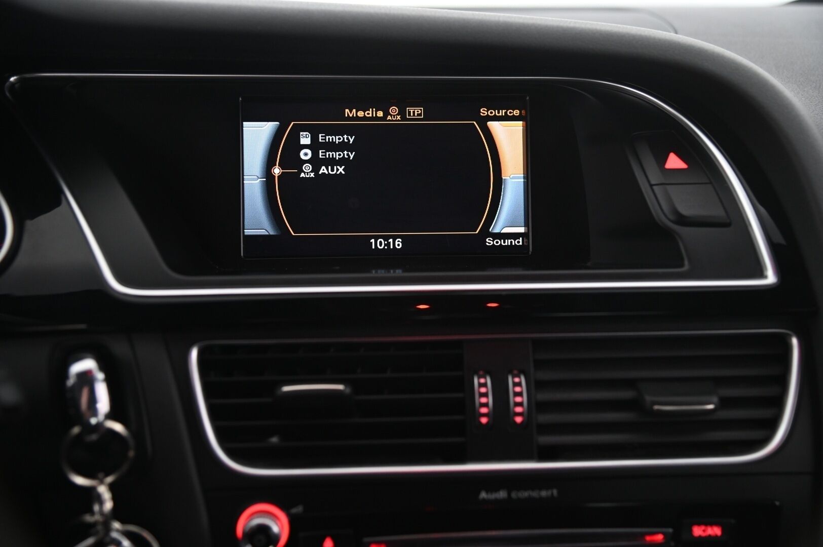 Audi A4 allroad quattro 2015 Land of Edition 2,0 TDI 140 kW - * Hieno yksilö! Fiksut huollot / Jakohihna vaihdettu 2024 *