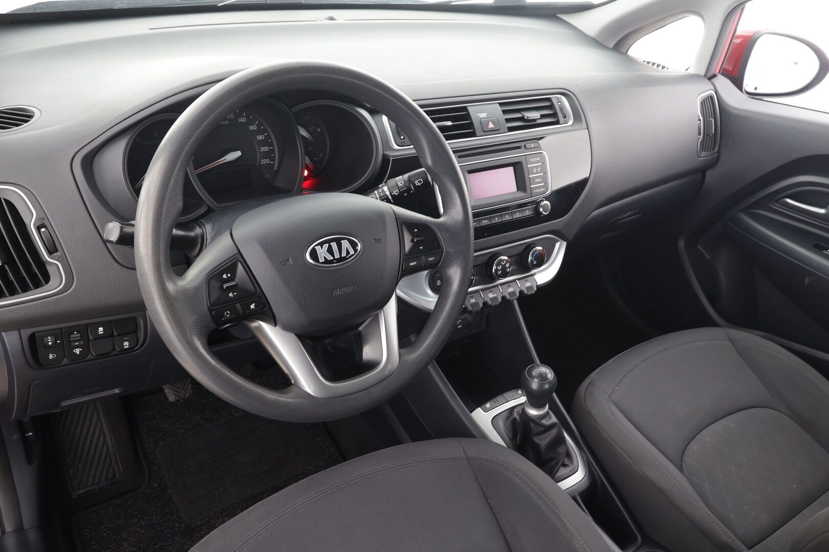 Kia Rio 2015 1,2 ISG LX 5D EcoDynamics * Suomi-auto / Koukku / Ilmastointi / Lohkolämmitin / AUX&USB / Kahdet renkaat