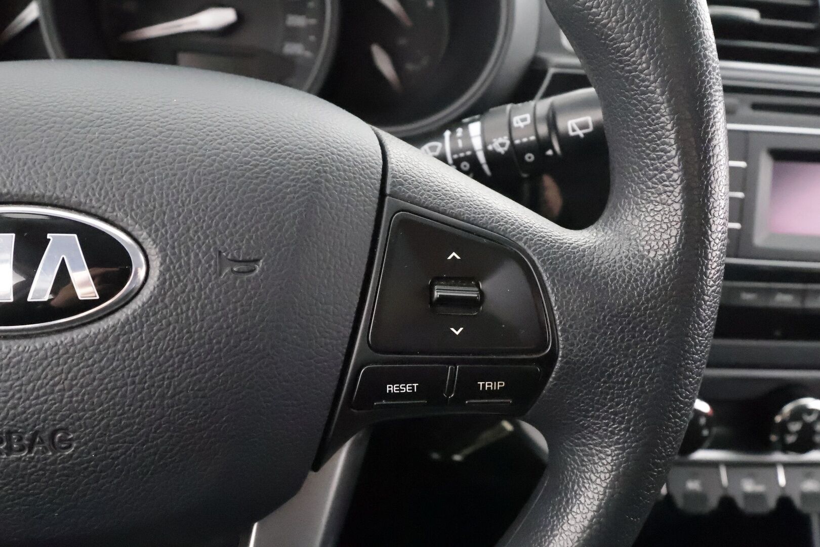 Kia Rio 2015 1,2 ISG LX 5D EcoDynamics * Suomi-auto / Koukku / Ilmastointi / Lohkolämmitin / AUX&USB / Kahdet renkaat