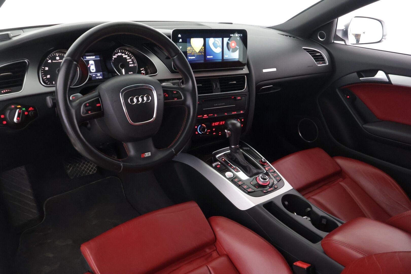Audi S5 2010 4,2 V8 FSI 260 kW quattro tiptronic-autom. ** Panorama / B&O / Carplay / PA-lämmitin / P.kamera / Muistinahat / Lohko ** - AITO MURISEVA V8 / 2x renkaat