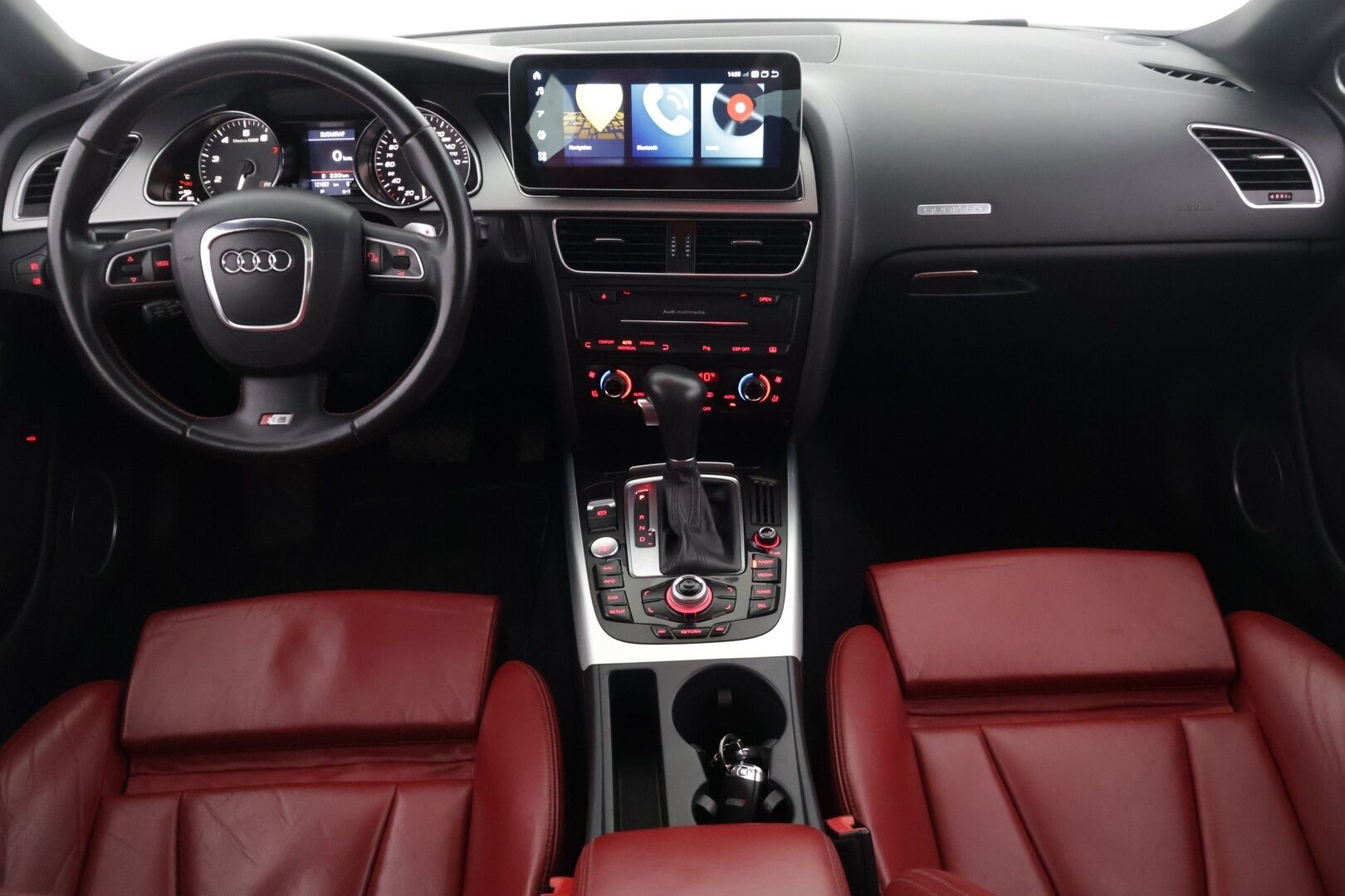 Audi S5 2010 4,2 V8 FSI 260 kW quattro tiptronic-autom. ** Panorama / B&O / Carplay / PA-lämmitin / P.kamera / Muistinahat / Lohko ** - AITO MURISEVA V8 / 2x renkaat