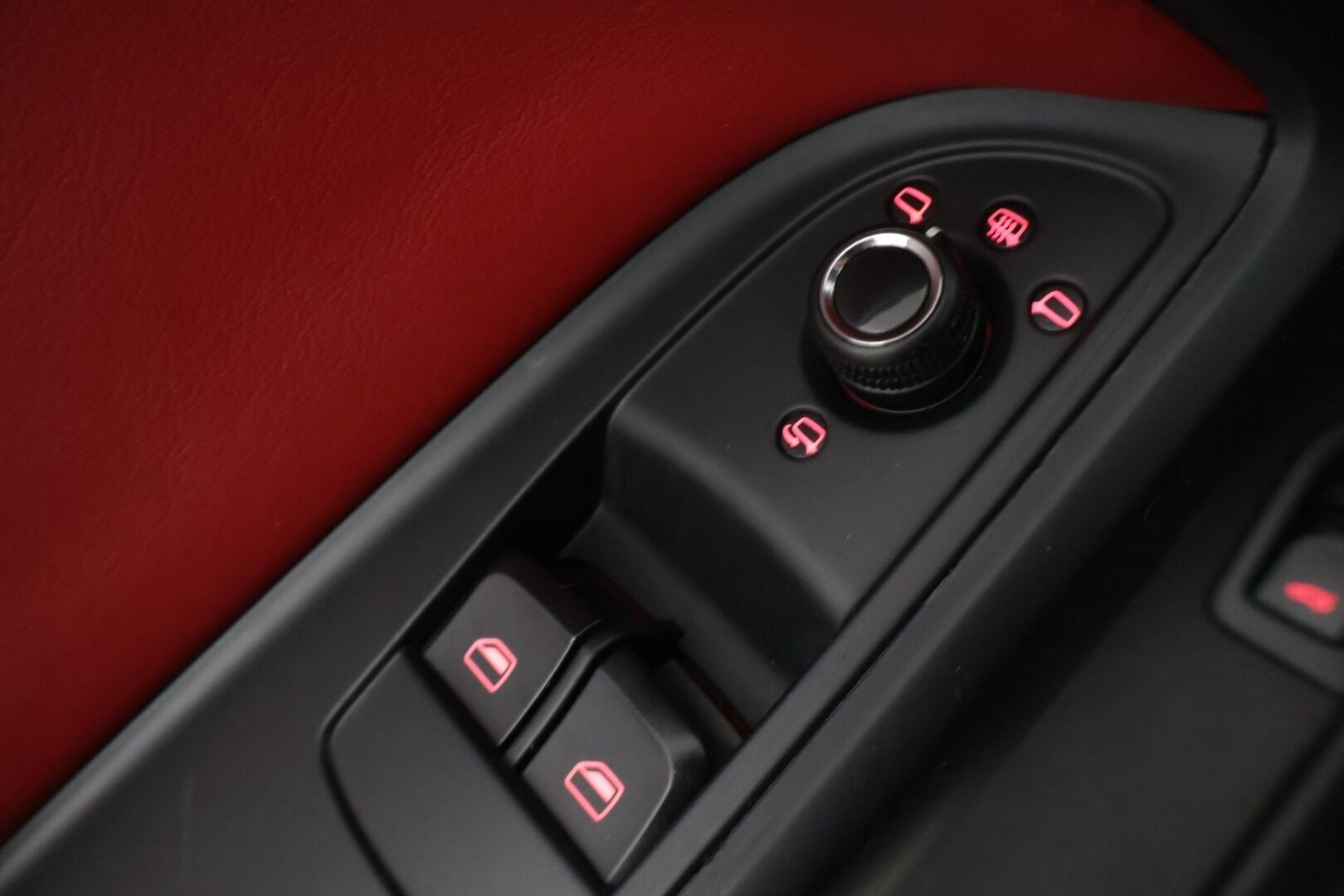 Audi S5 2010 4,2 V8 FSI 260 kW quattro tiptronic-autom. ** Panorama / B&O / Carplay / PA-lämmitin / P.kamera / Muistinahat / Lohko ** - AITO MURISEVA V8 / 2x renkaat