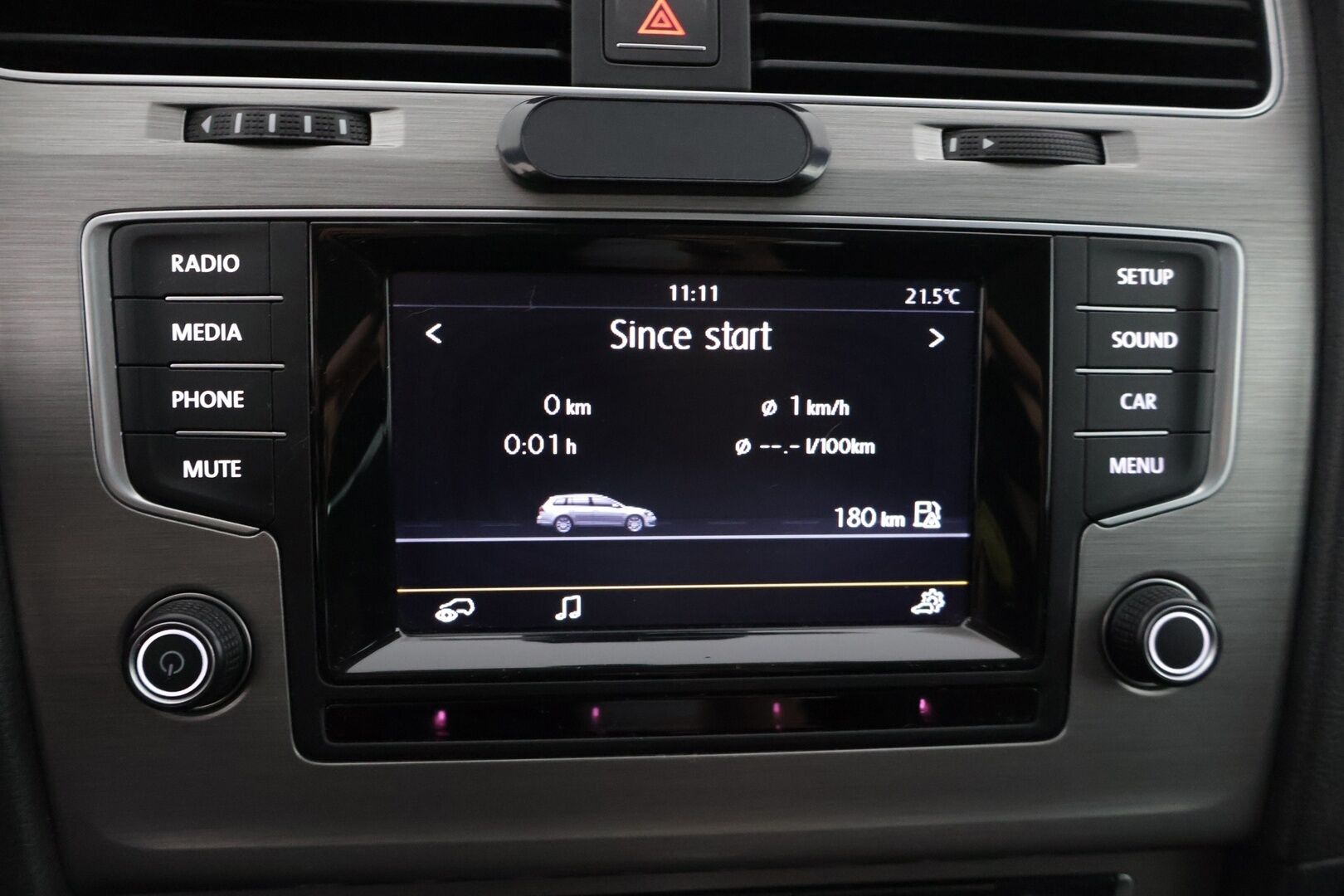Volkswagen Golf 2015 Variant Comfortline Edition 40 1,2 TSI 77 kW (105 hv) BMT DSG-automaatti * Webasto / Koukku / P-tutkat / Vakionopeudensäädin / Bluetooth - Koukullinen Suomi-auto, Kansan auto!