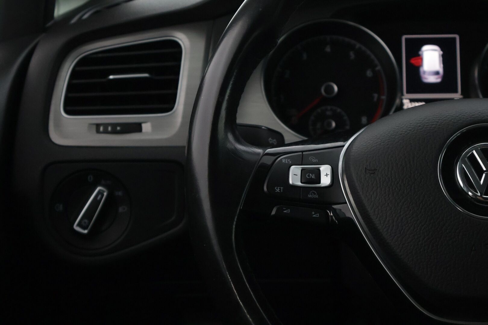 Volkswagen Golf 2015 Variant Comfortline Edition 40 1,2 TSI 77 kW (105 hv) BMT DSG-automaatti * Webasto / Koukku / P-tutkat / Vakionopeudensäädin / Bluetooth - Koukullinen Suomi-auto, Kansan auto!