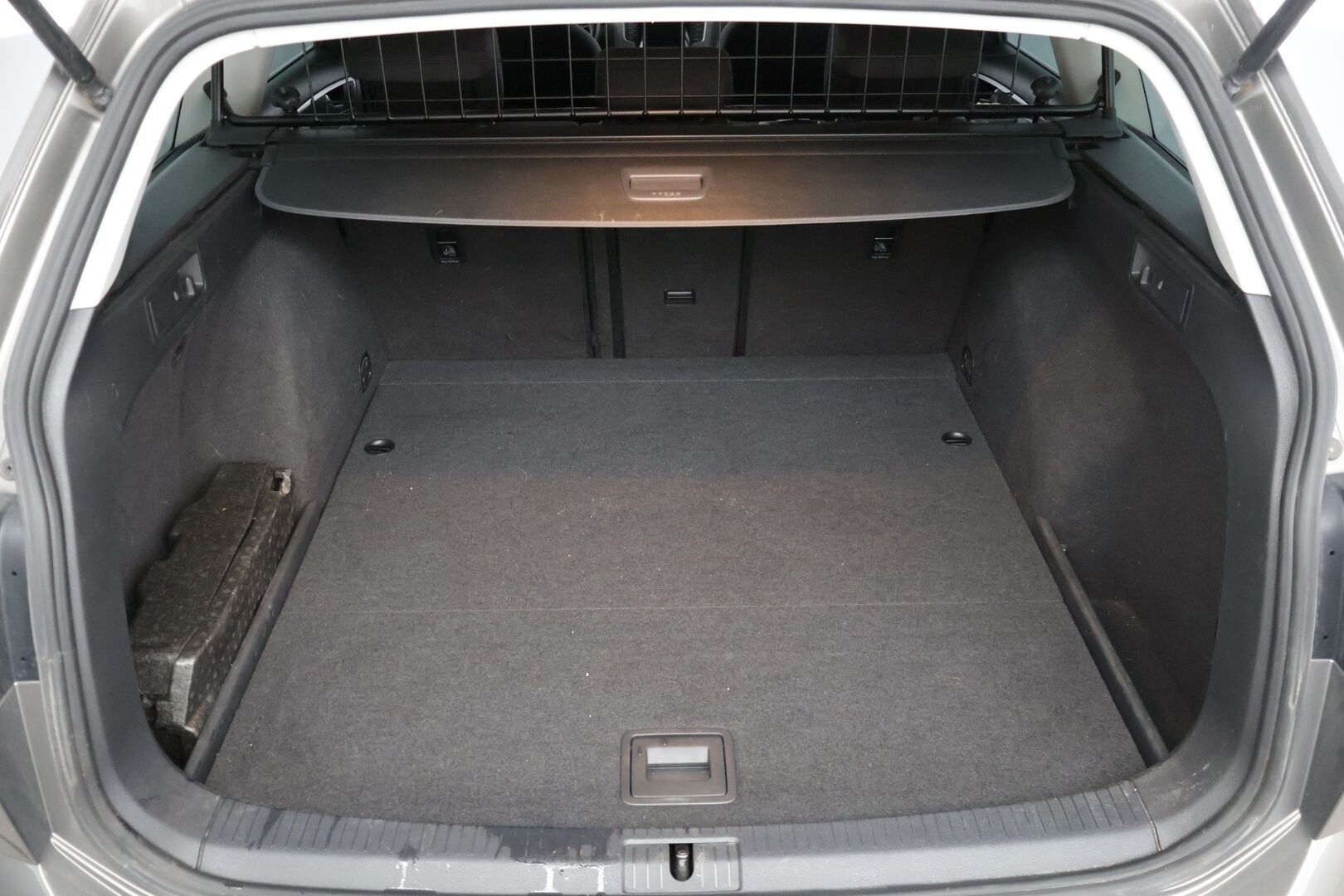 Volkswagen Golf 2015 Variant Comfortline Edition 40 1,2 TSI 77 kW (105 hv) BMT DSG-automaatti * Webasto / Koukku / P-tutkat / Vakionopeudensäädin / Bluetooth - Koukullinen Suomi-auto, Kansan auto!