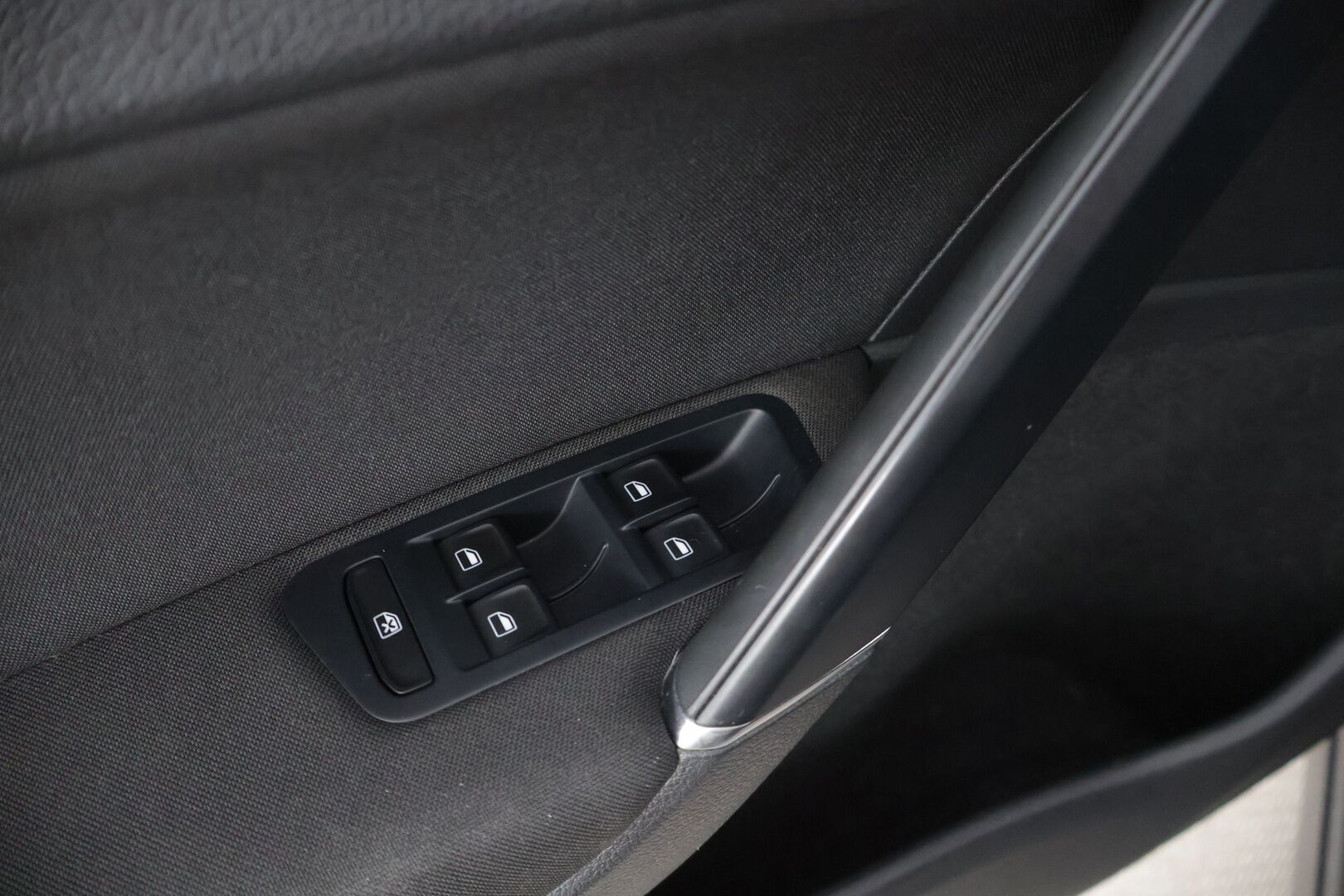 Volkswagen Golf 2015 Variant Comfortline Edition 40 1,2 TSI 77 kW (105 hv) BMT DSG-automaatti * Webasto / Koukku / P-tutkat / Vakionopeudensäädin / Bluetooth - Koukullinen Suomi-auto, Kansan auto!