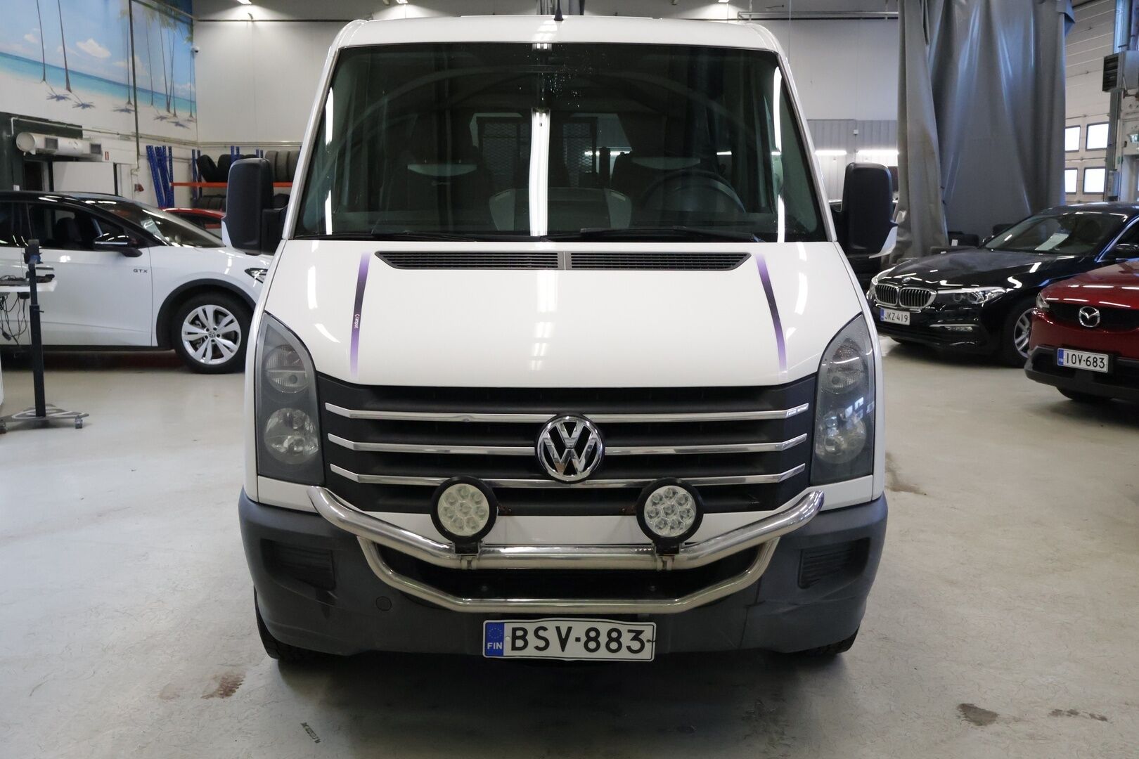 Volkswagen Crafter 2015 32 PRO 2,0 TDI 120 kW 3665 "City" *- YritysOutlet - Myydään vain yrityksille* Nostin/ 8+1 Paikkainen / Nahkapenkit ** - **Kahdet hyvät renkaat / Carsport / Sähköinen liukuovi**