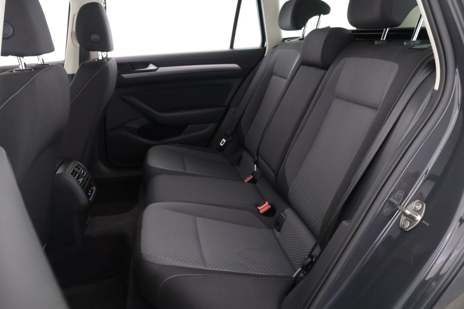 Volkswagen Passat 2015 Variant Trendline 1,4 TSI 92 kW (125 hv) BlueMotion Technology *Ledit / Vakkari / Navi / lohko!* - *Ledit / Vakkari / Navi / lohko!*