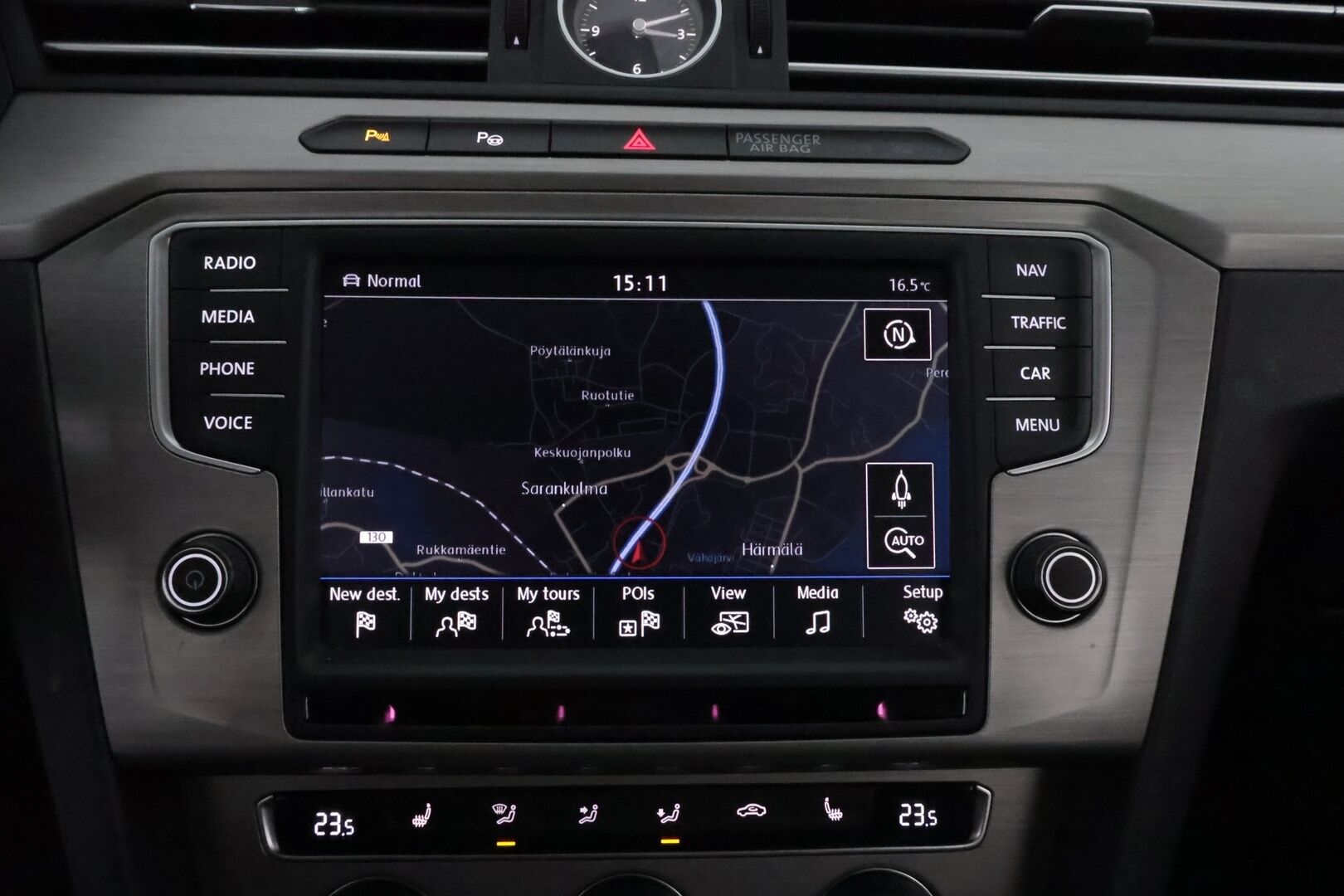 Volkswagen Passat 2015 Variant Trendline 1,4 TSI 92 kW (125 hv) BlueMotion Technology* Vakkari / Lohkolämmitin / LED / P-tutkat / Navi * - Siisti yksilö / Juuri saapunut Tampereelle!