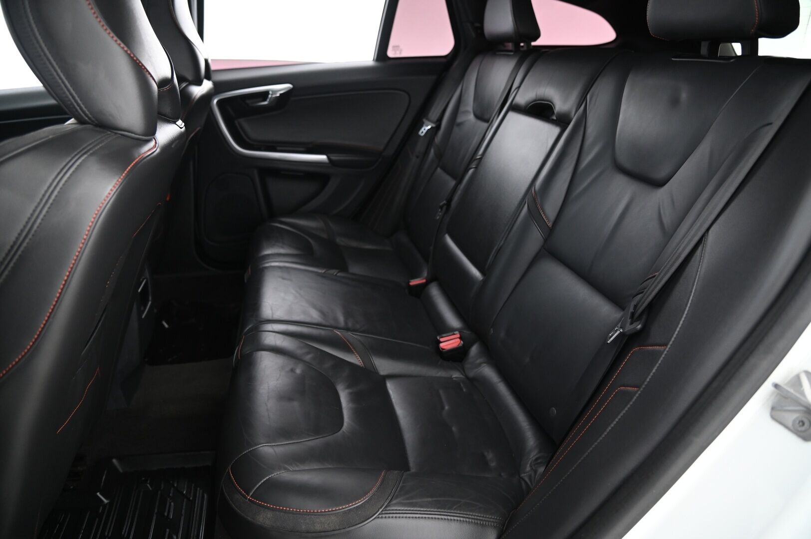 Volvo V60 2015 D4 Ocean Race Business aut *YritysOutlet - Myydään vain yrityksille*