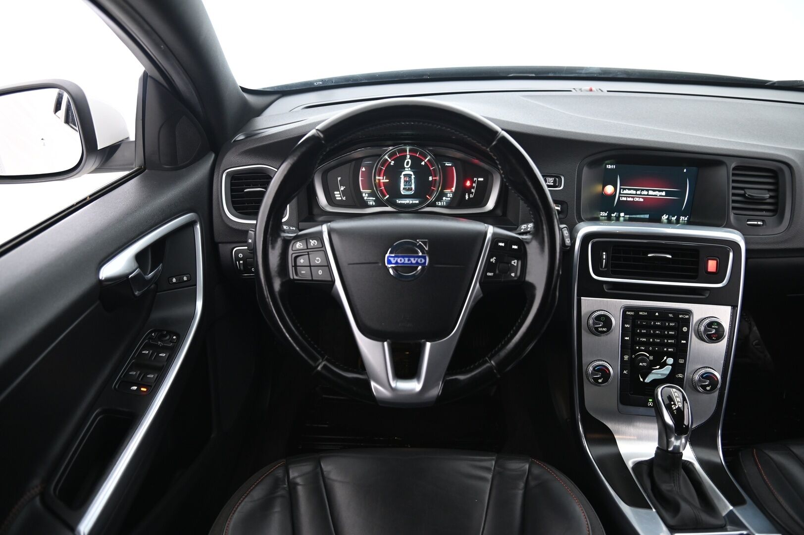 Volvo V60 2015 D4 Ocean Race Business aut *YritysOutlet - Myydään vain yrityksille*