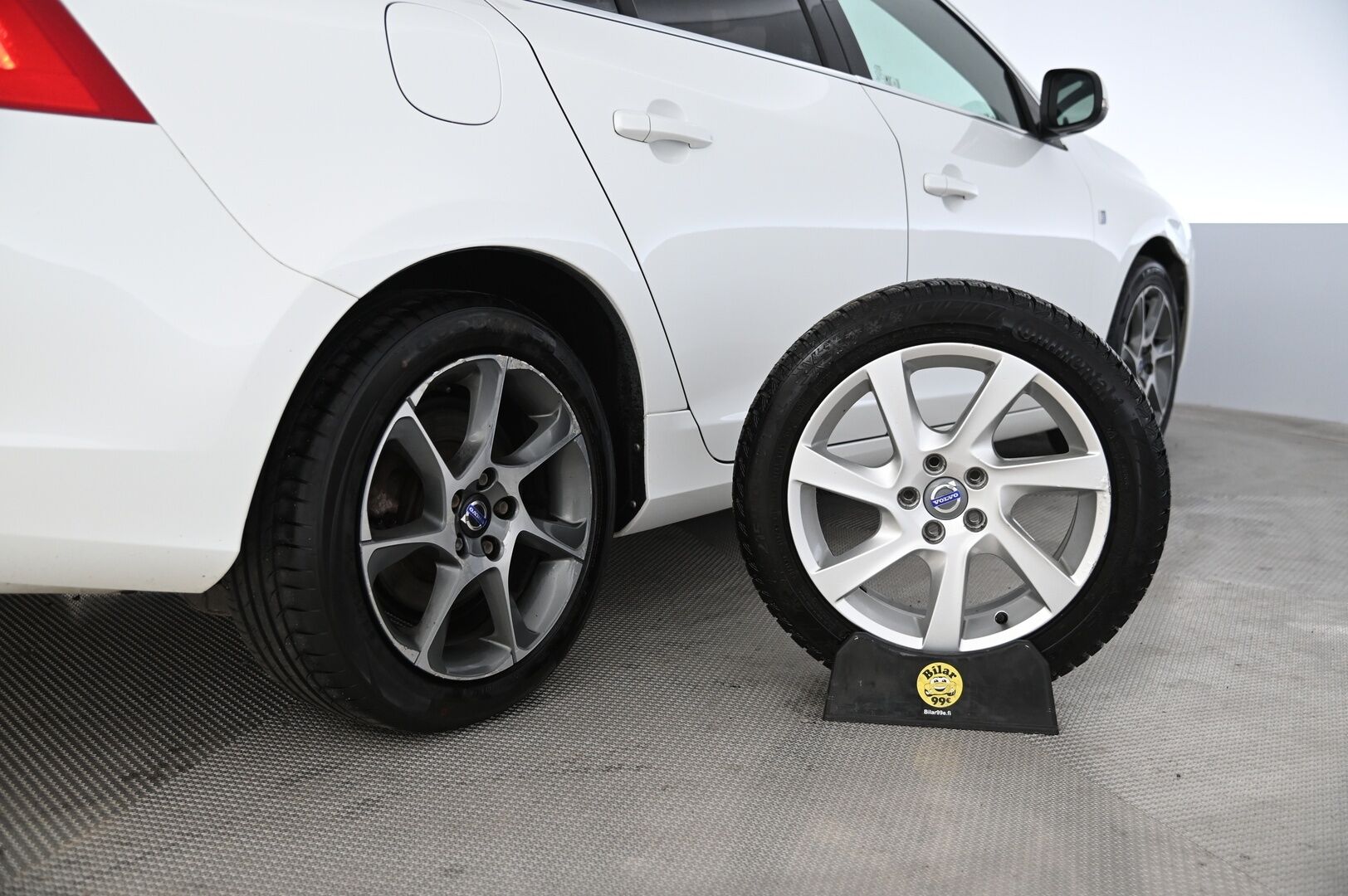 Volvo V60 2015 D4 Ocean Race Business aut *YritysOutlet - Myydään vain yrityksille*