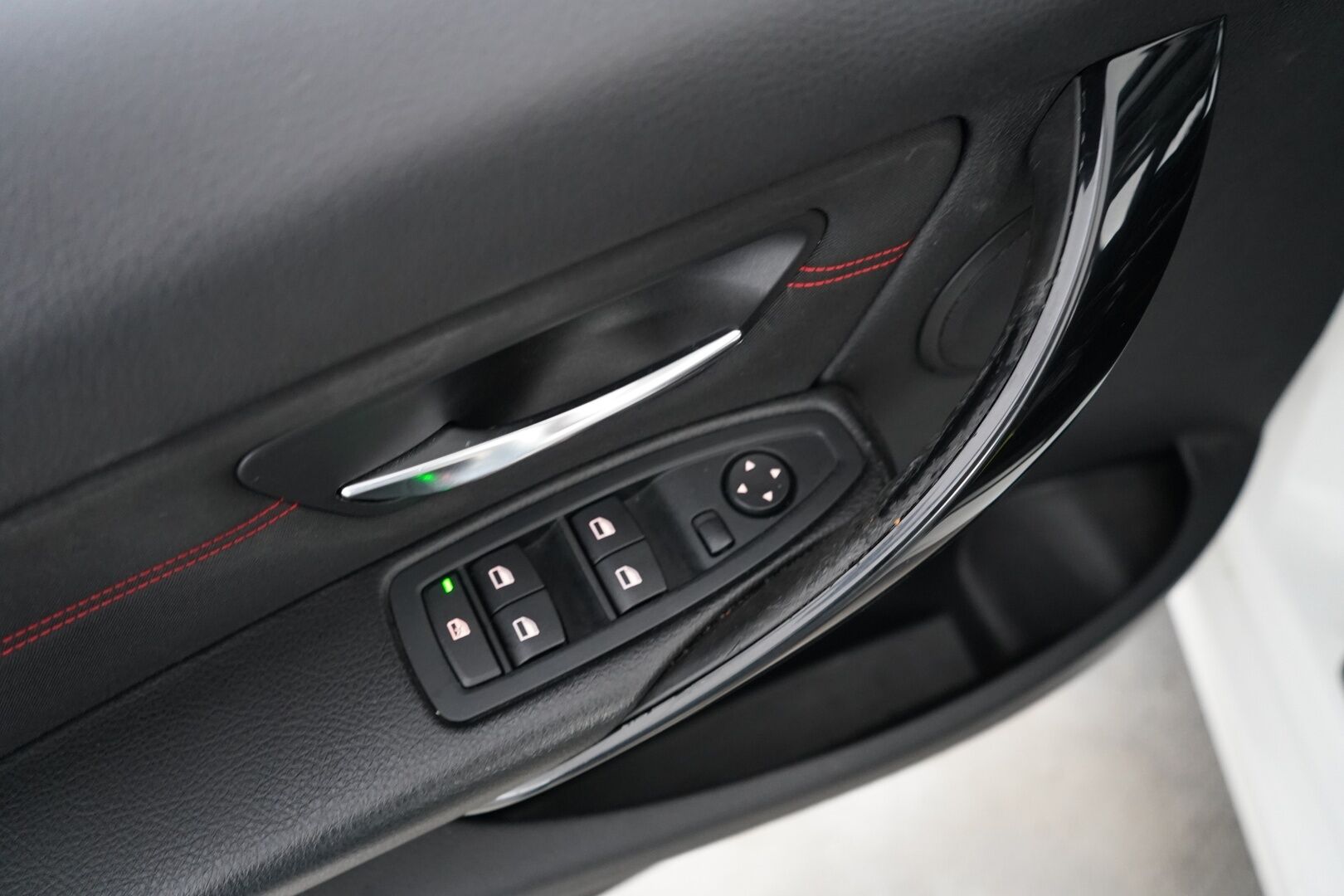 BMW 320 2015 F30 Sedan 320d TwinPower Turbo A xSport Edition * Koukku / Vakkari / Bluetooth / Penkinlämmittimet / Lohko * - Suomi-auto / Juuri katsastettu / Kahdet OEM vanteet / Viimeisin huolto 184tkm