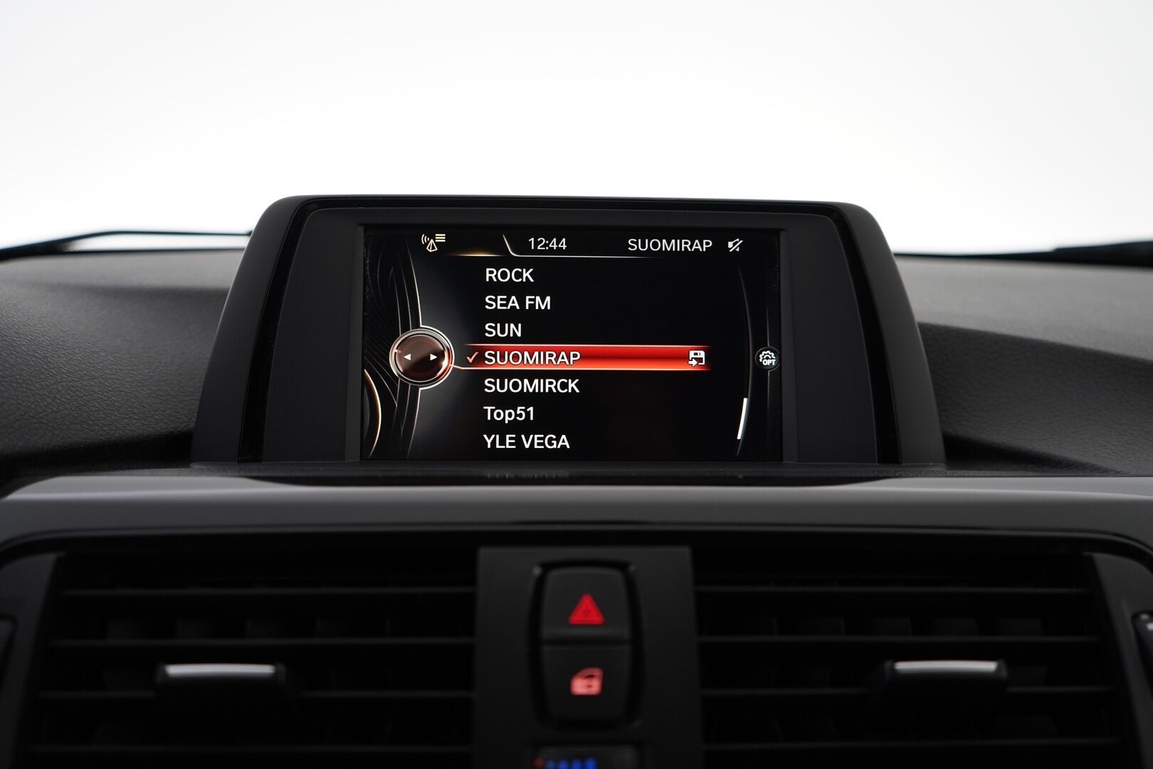 BMW 320 2015 F30 Sedan 320d TwinPower Turbo A xSport Edition * Koukku / Vakkari / Bluetooth / Penkinlämmittimet / Lohko * - Suomi-auto / Juuri katsastettu / Kahdet OEM vanteet / Viimeisin huolto 184tkm