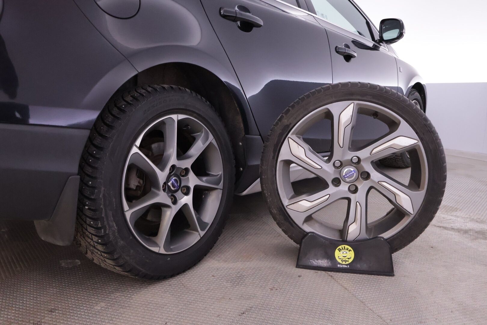 Volvo V40 Cross Country 2015 T5 AWD Business Ocean Race Polestar aut *Webasto / Adapt.Vakkari / VOC / BLIS / Navi / Koukku* - Suomiauto / Hyvä huoltohistoria / Kahdet Volvon alumiinivanteet / Hyvät nastarenkaat