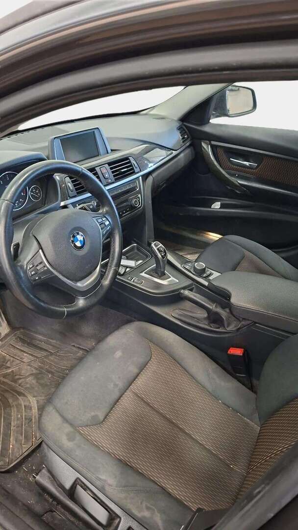 BMW 320 2012 BMW-320 EfficientDynamics Edition A F30 Sedan Business Luxury - Vakkari | Ei AdBlue | Juuri huollettu | Kahdet renkaat ja vanteet |