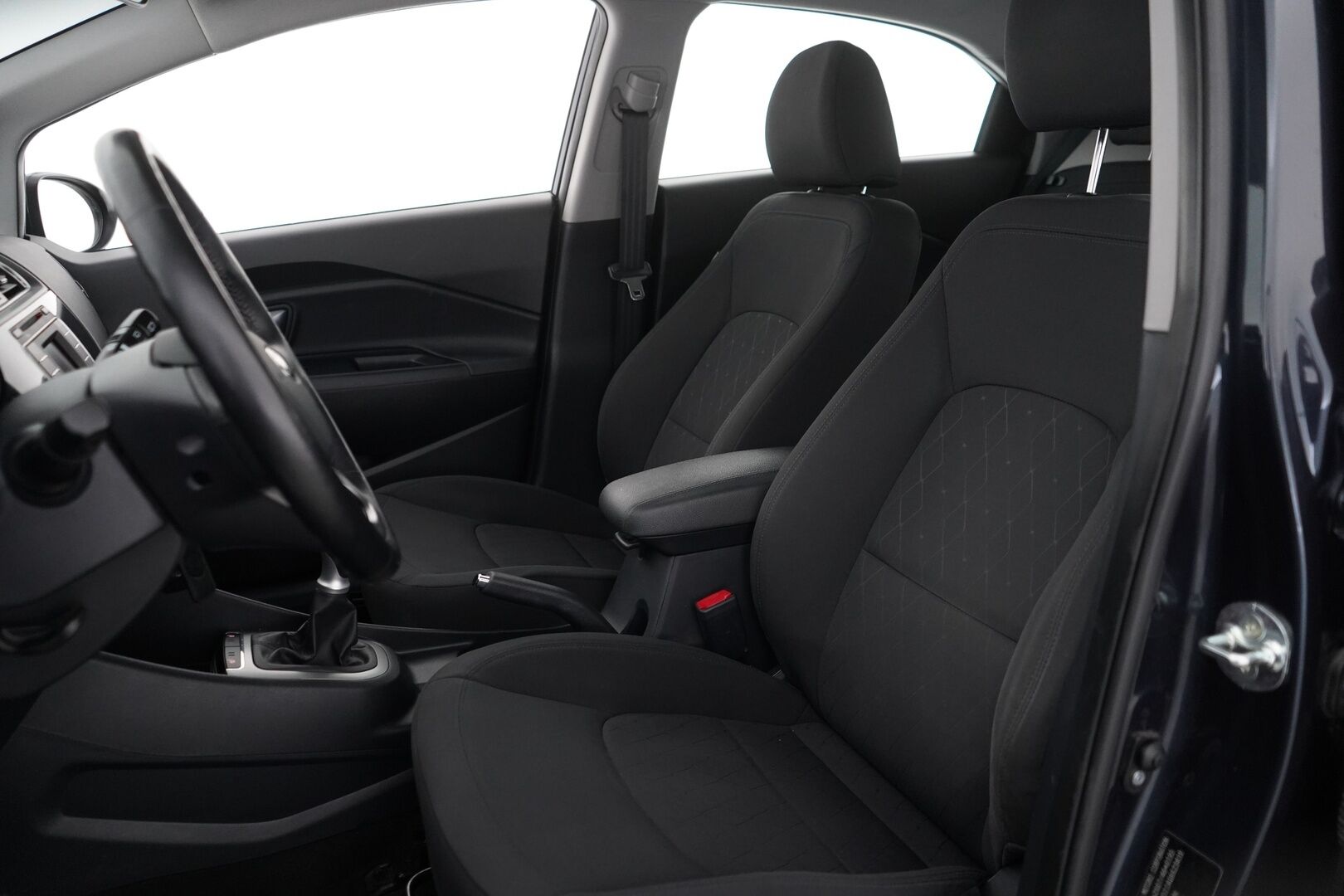 Kia Rio 2016 1,2 ISG EX 5D EcoDynamics  *Vakkari / Lohkolämmitin / Tutkat / Ratinlämmitin* - 1.Om Suomi-auto / Kahdet renkaat / Täydellinen huoltohistoria / Viimeisin huolto 03/25 41tkm!