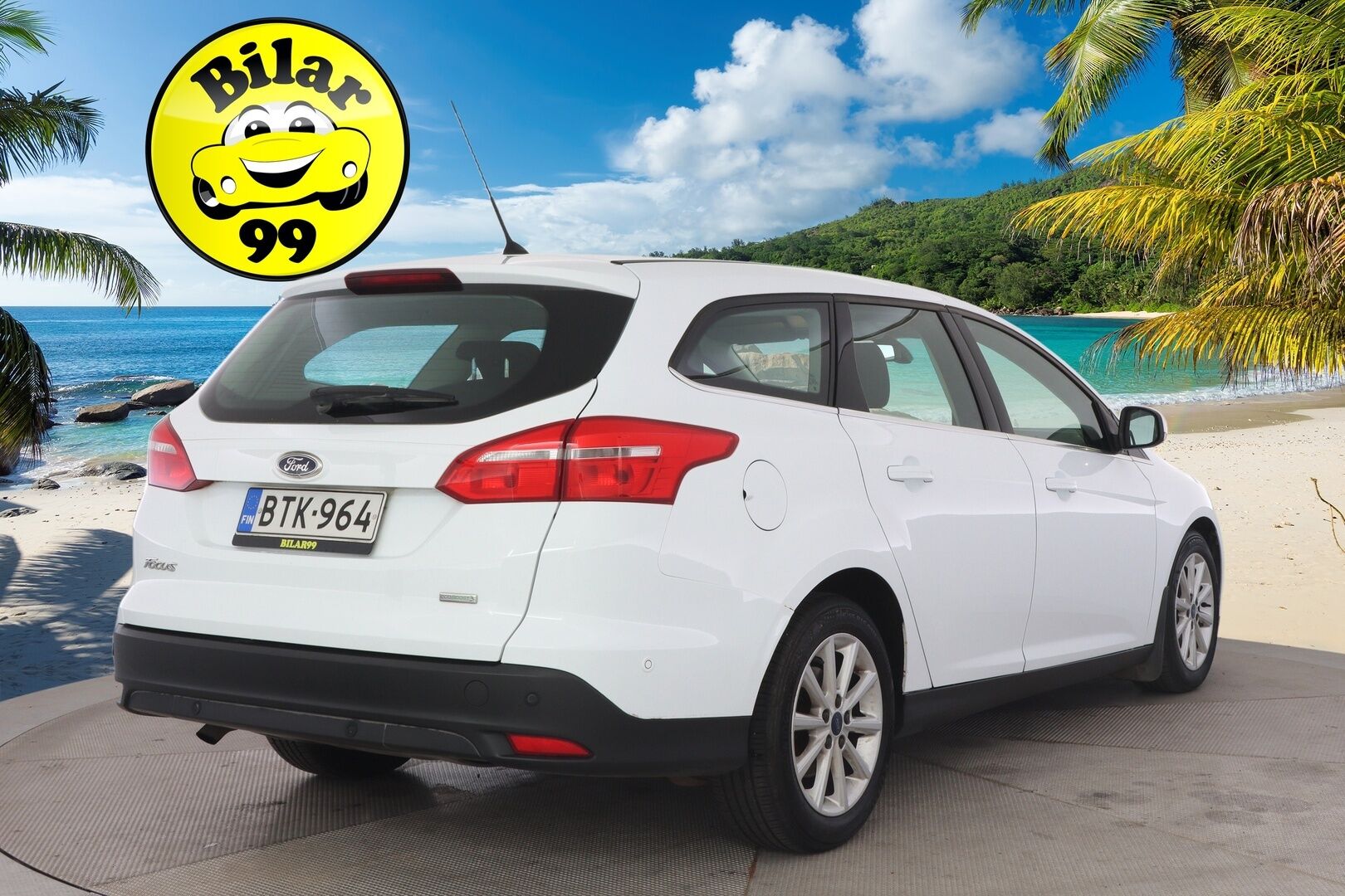 Ford Focus 2015 1,0 EcoBoost 125 hv Start/Stop M6 Titanium Wagon * Webasto / Tutkat / Lämmitettävä lasi / Xenon / Park assist * - * Suomi-auto / Kahdet renkaat / Merkkihuollot *