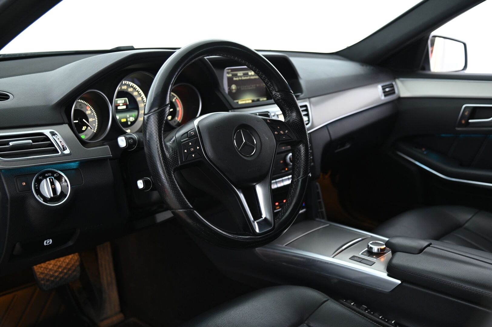 Mercedes-Benz E 2016 200 BlueTec A Premium Business - Webasto / ILS LED / IHC / Vakkari / Koukku / Ortopedi penkit