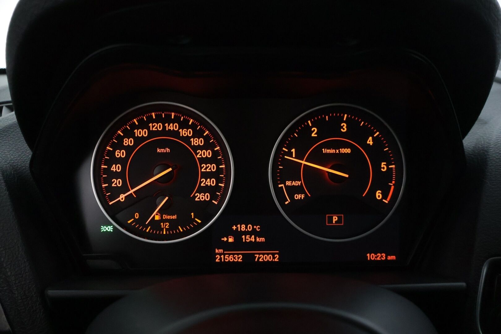 BMW 120 2016 F20 Hatchback 120d A xDrive Business Sport * Harman/Kardon / M-sport ratti / Suomi-auto * - * 2x renkaat alumiinivanteilla ja hyvillä kumeilla / Käytännöllinen Neliveto *