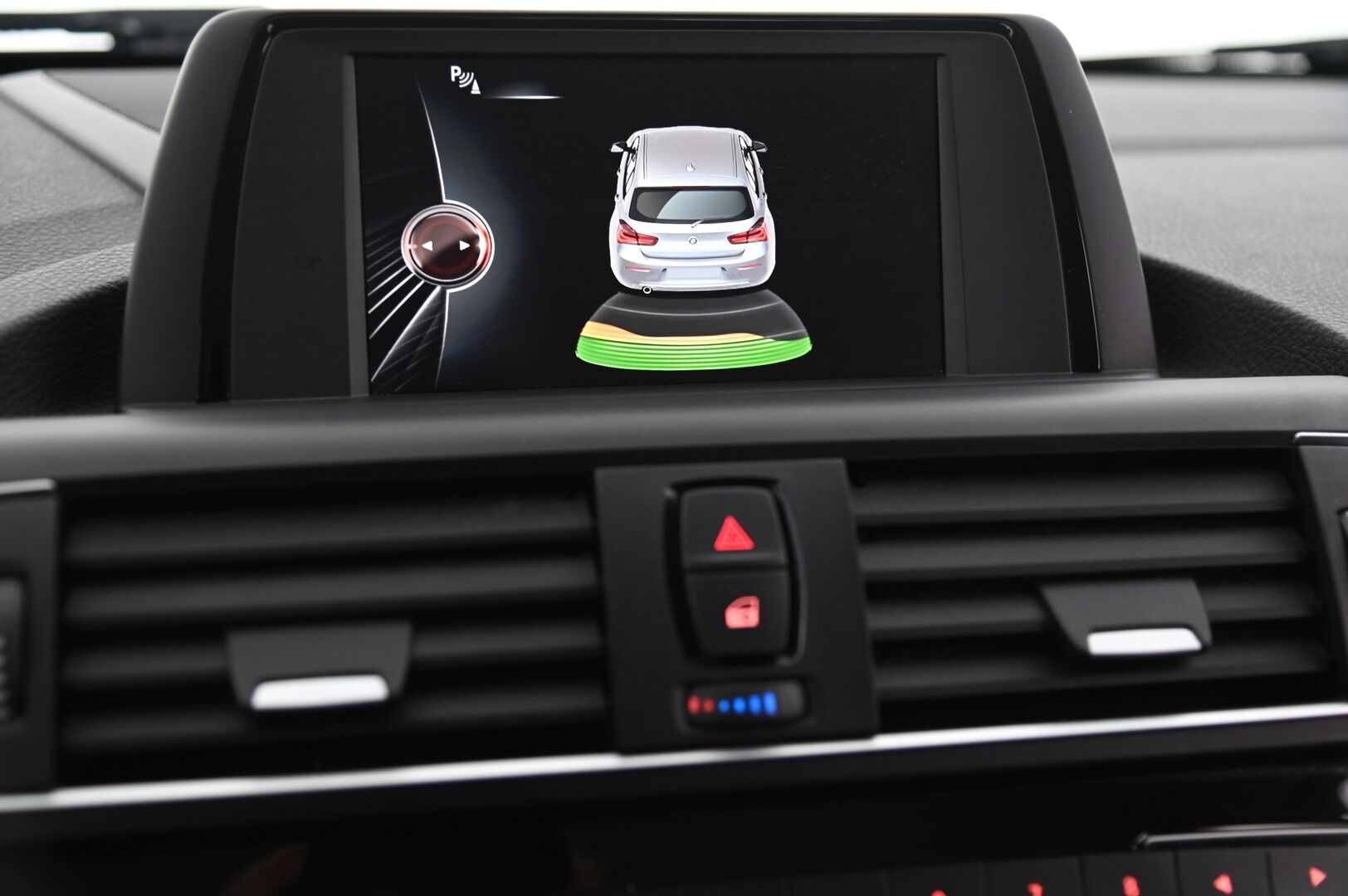 BMW 120 2016 F20 Hatchback 120d A xDrive Business Sport * Harman/Kardon / M-sport ratti / Suomi-auto * - * 2x renkaat alumiinivanteilla ja hyvillä kumeilla * - Osta nyt, maksa vasta ensi vuonna